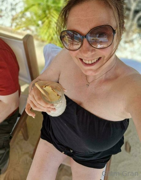 huge fake tits onlyfans sexy nudes pic