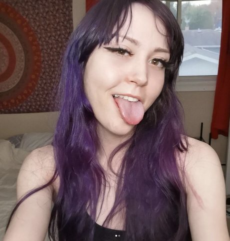 Aria Ryder erotic actress gallery