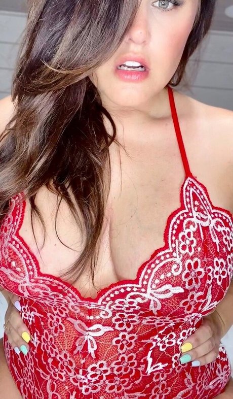 The Southern Girl star nudes photo