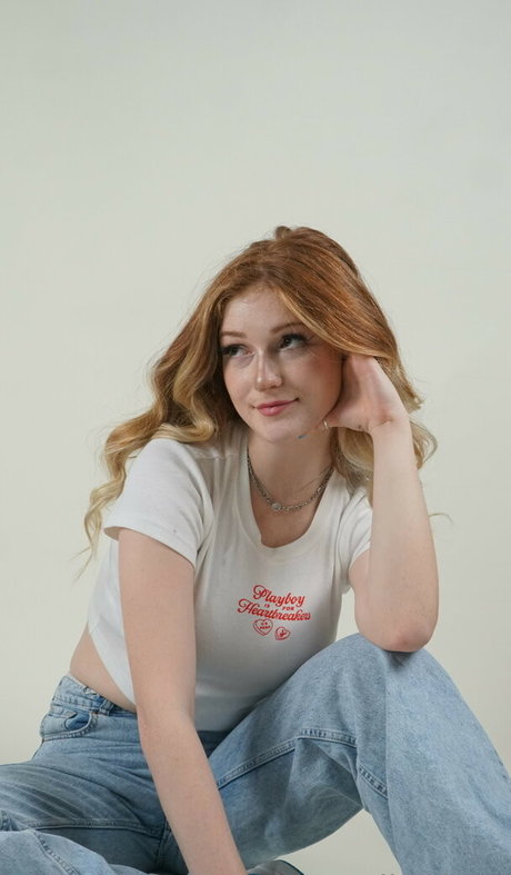 notemilyb adult model pictures