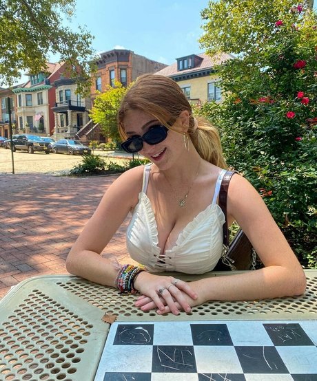 notemilyb model sex pics