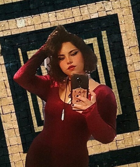 crimson ghoul model hot photos