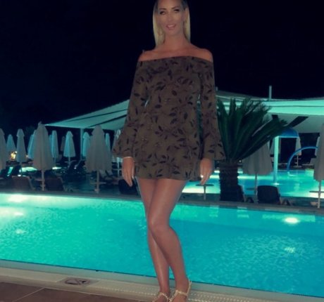 Lorna Gilly hd actress pic