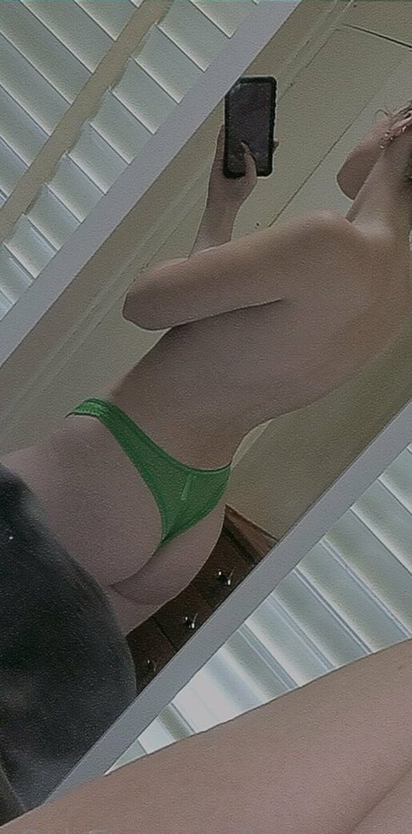 colombian teen onlyfans exclusive picture