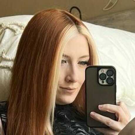 voxytwitch star adult pics