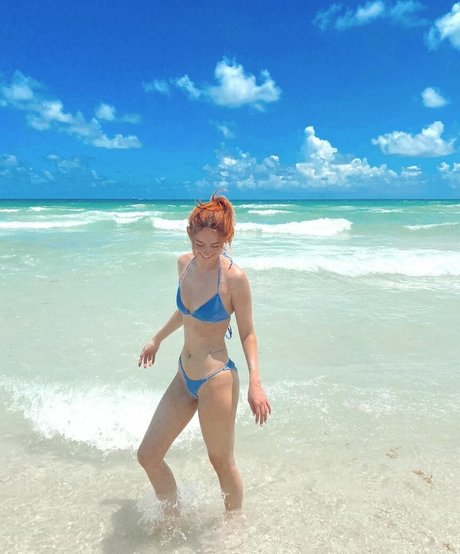 Ana Saia star erotic images