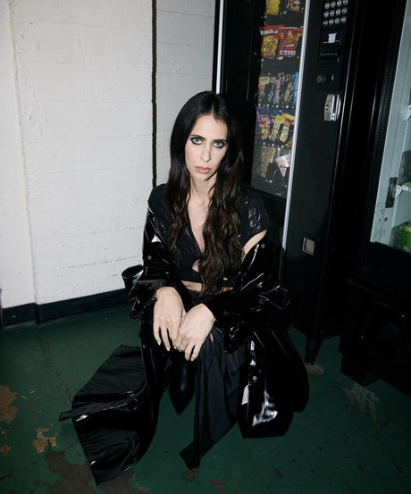 Hila Klein adult model pics