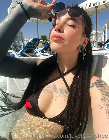 ass spread onlyfans beautiful xxx pic