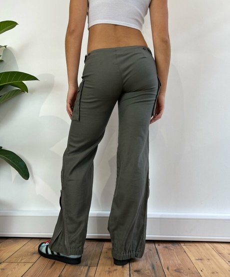 tanned onlyfans hot pics