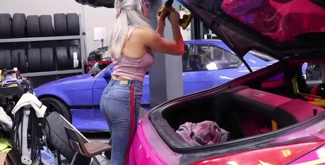 tiny onlyfans porno gallery