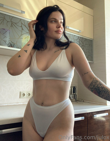 arab curvy onlyfans erotic gallery