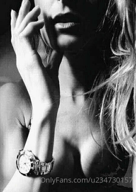 chubby goth onlyfans exclusive pics