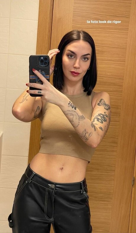 famous ladyboy onlyfans sexy naked pic