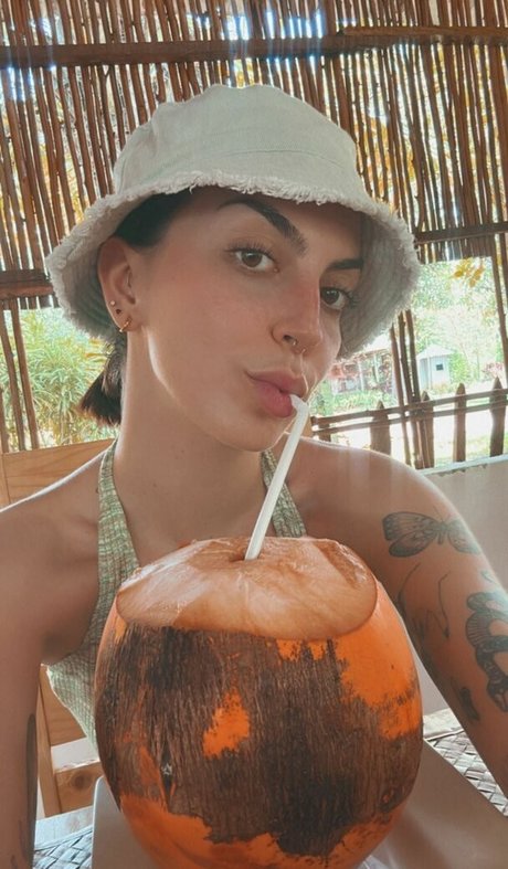 Maria Valero star pornographic photos