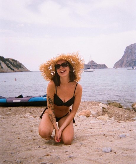 Maria Valero star hot photos