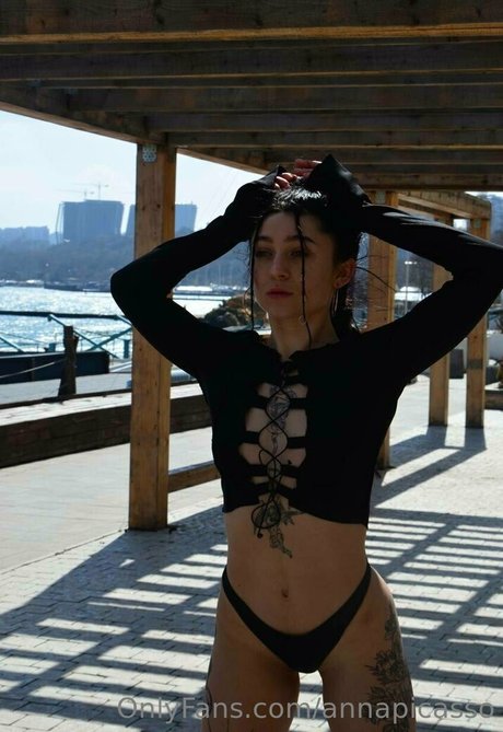 annapicasso model hot archive