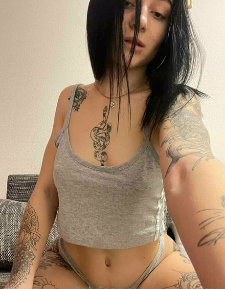 18 asian onlyfans beautiful naked photo