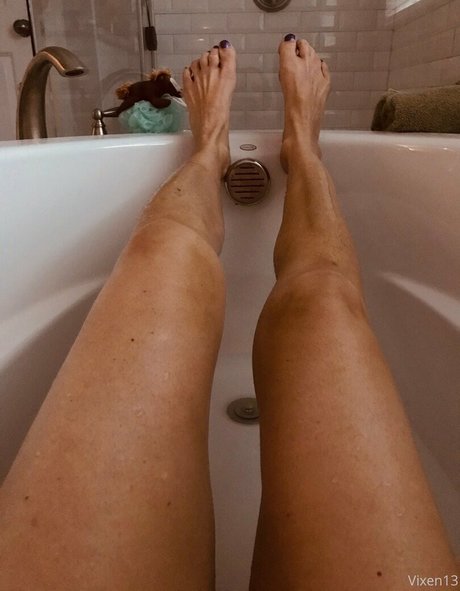 vixenkat erotic model gallery