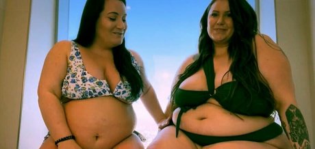 shemale cumshot onlyfans nude img