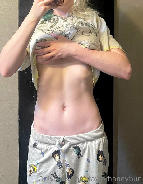 taylorhoneybun model sexy photos