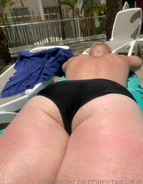 coreytaylorvip pornographic model picture