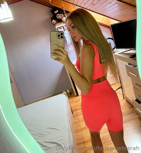 hotblondesarah pornstar nudes photos