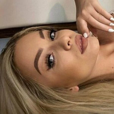 hotblondesarah sex pornstar images