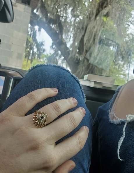 asian girlfriend onlyfans nude image