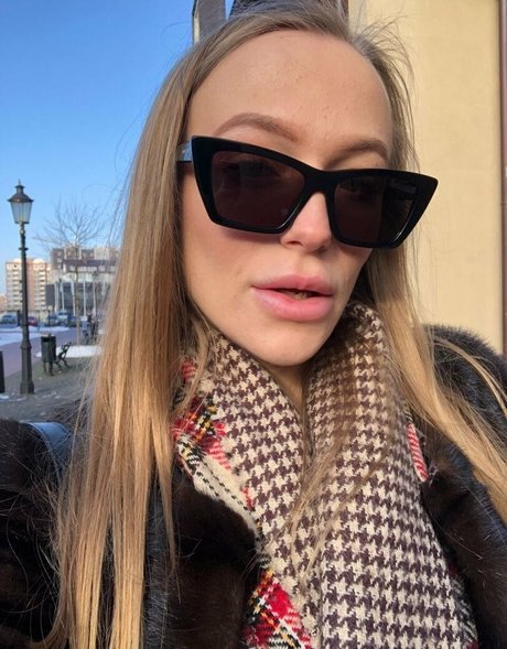 aislinxxxmodel nice pornstar images