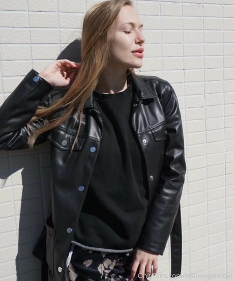 aislinxxxmodel beautiful actress photo