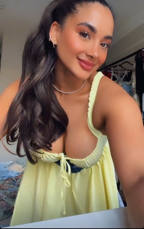 Gabi Melo star adult galleries