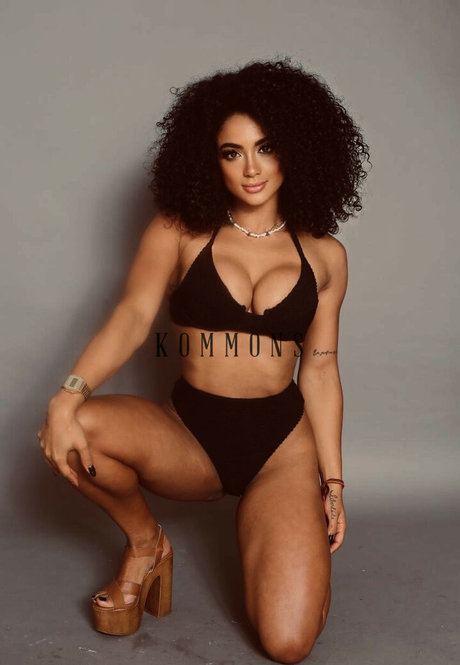 Gabi Melo free pornstar picture