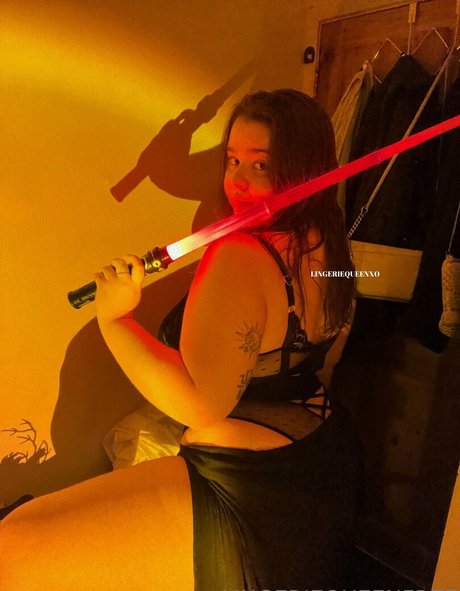 lingeriequeenfree high quality model pics