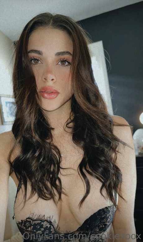 Bri Cookie exclusive actress galleries