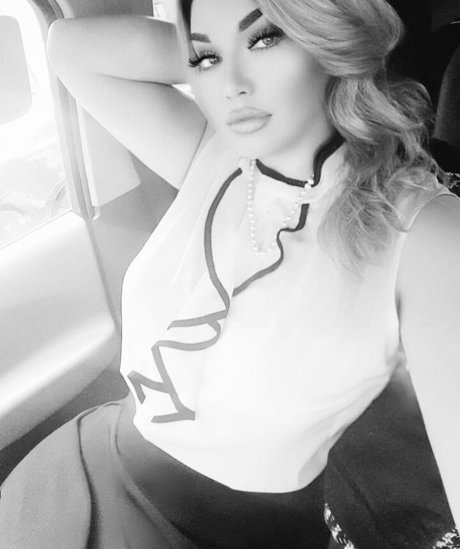 Ts Blondie erotic pornstar pic