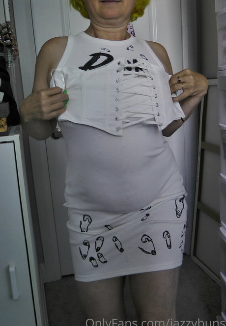 jazzybuns model nude galleries