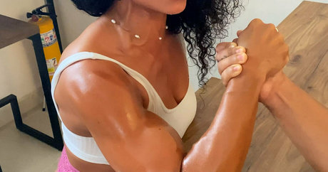 brendabiceps pornstar adult pictures