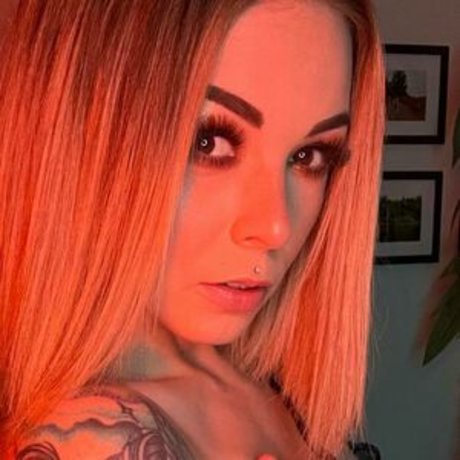 Kayla Rosalie model sexy photos