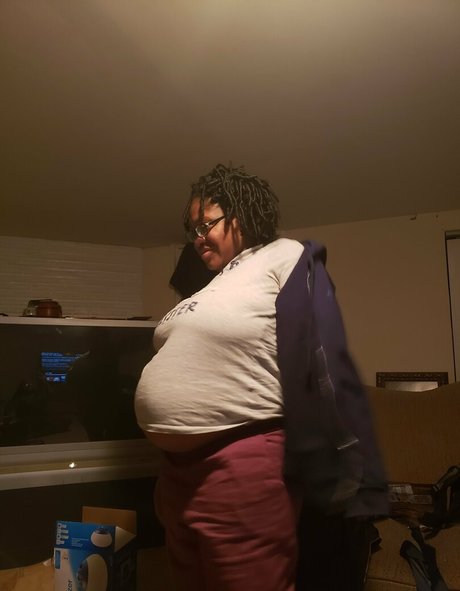 freakythickums art actress photos