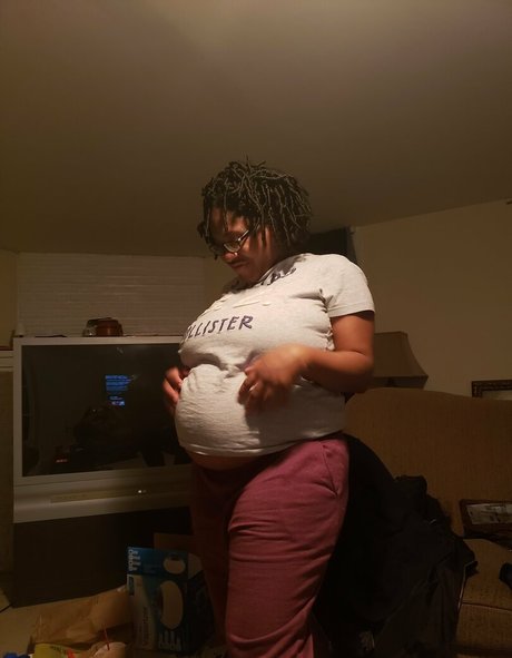 freakythickums pretty actress pic