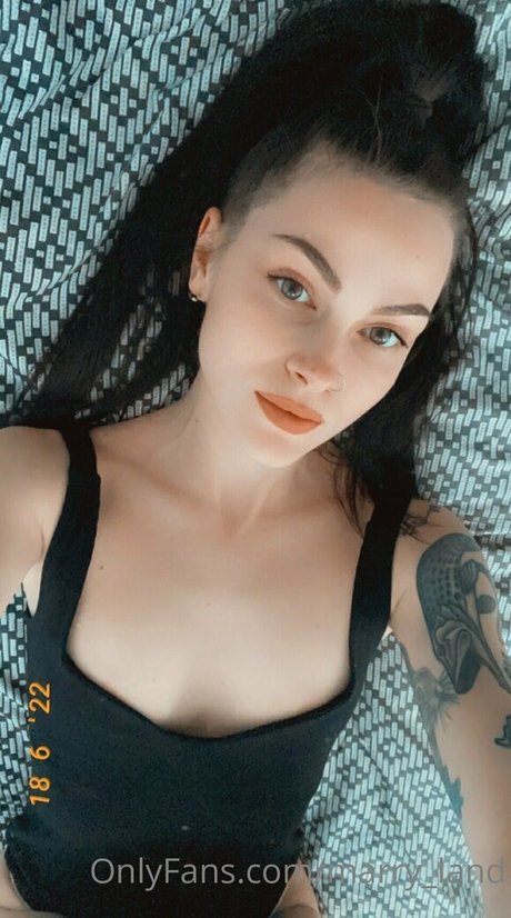 marry land model pornographic pic