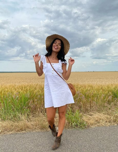 gabriellered pornstar nice image