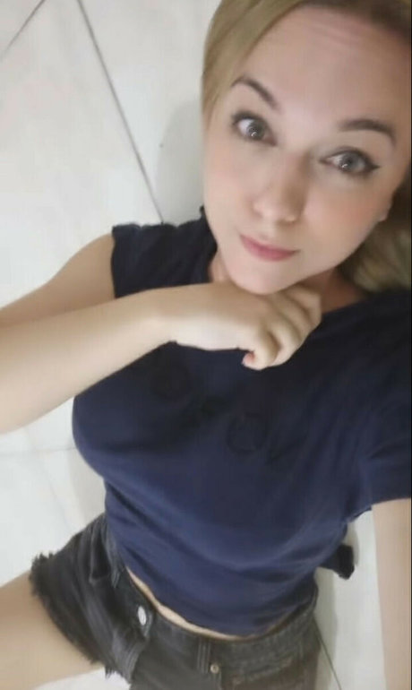 Ayu Brazil model pornographic pics