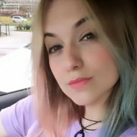 Ayu Brazil exclusive actress image