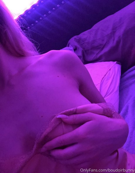 squat onlyfans adult photo