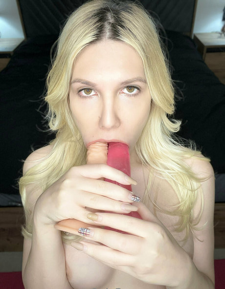 Evonmoss high quality pornstar pics