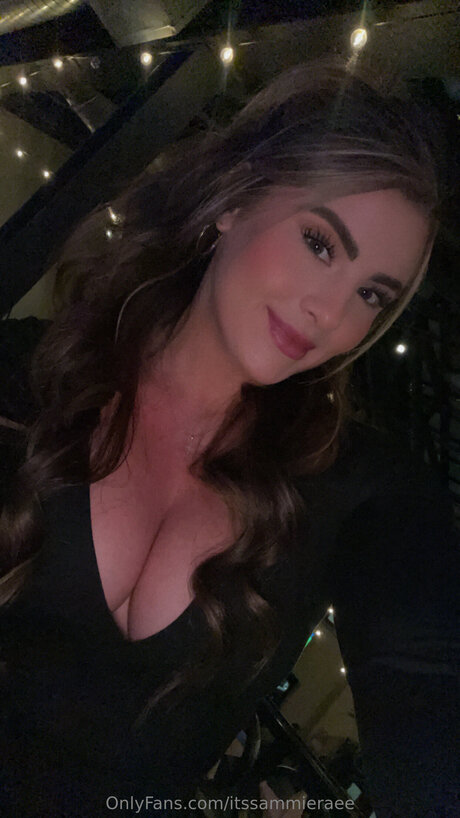 Itssammieraee model nudes pics