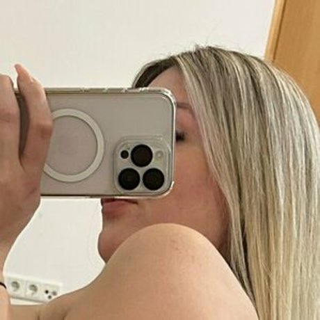 Amy Miller pornstar naked picture