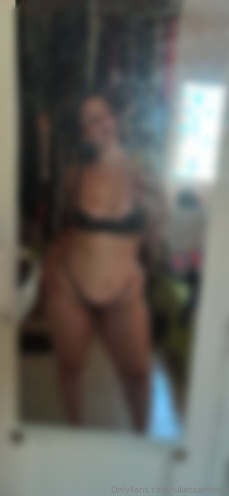 kitty milf onlyfans art nude archive