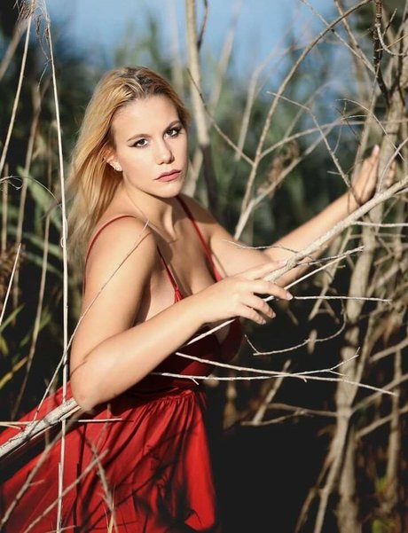 Jennifer Mazza erotic actress images